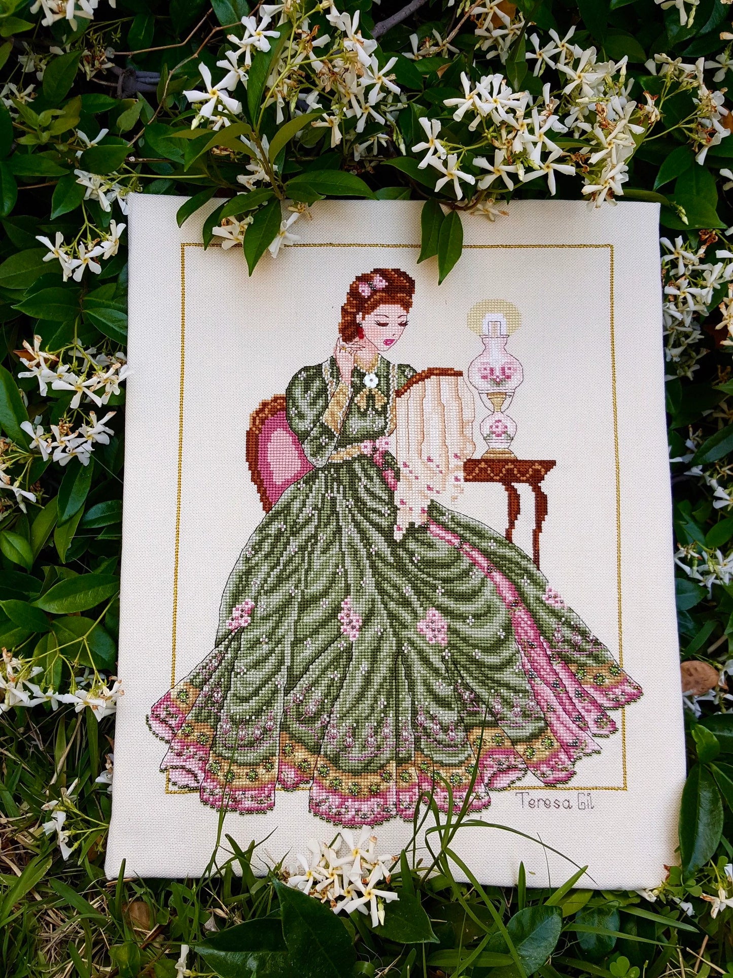 Stitching Beauty Victorian Lady - Counted Cross Stitch Pattern PDF